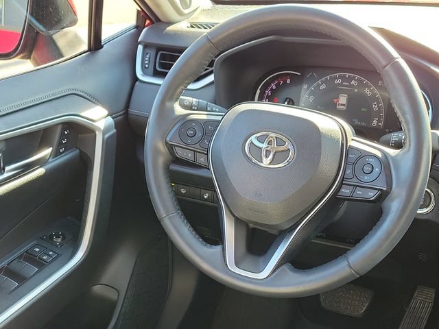 Used 2020 Toyota RAV4 Limited w/ Limited Grade Weather Package AWD/4WD image 6