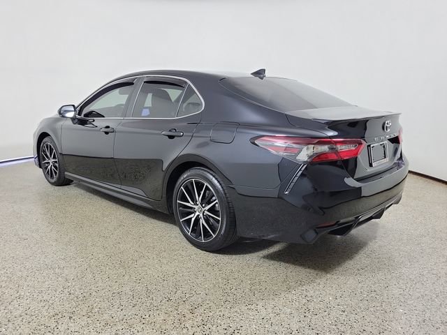 Used 2023 Toyota Camry SE FWD image 7