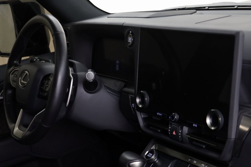 Used 2024 Lexus GX 550 550 Luxury w/ Accessory Package (Z1) image 21