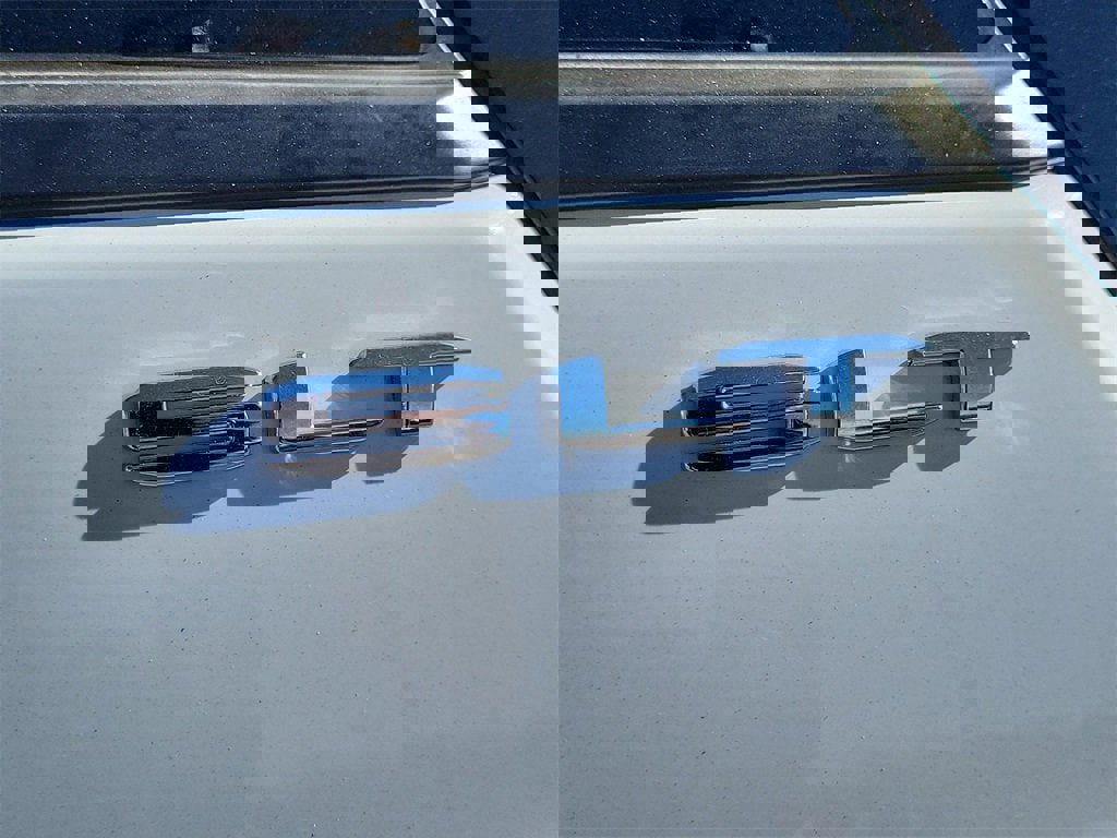 Certified 2023 GMC Terrain SLT image 13