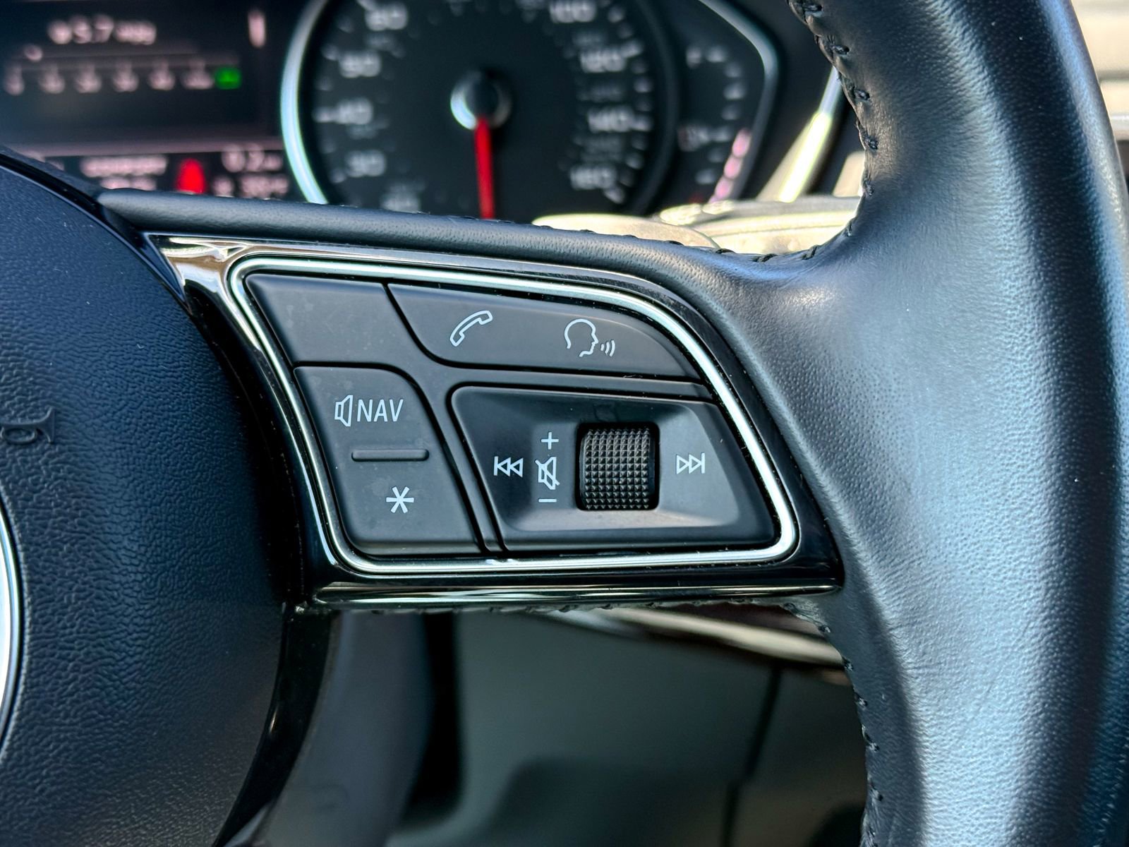 Used 2019 Audi A4 2.0T Premium w/ Convenience Package AWD/4WD image 28