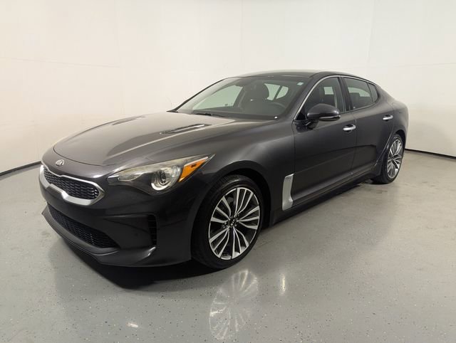 Used 2019 Kia Stinger Base image 3