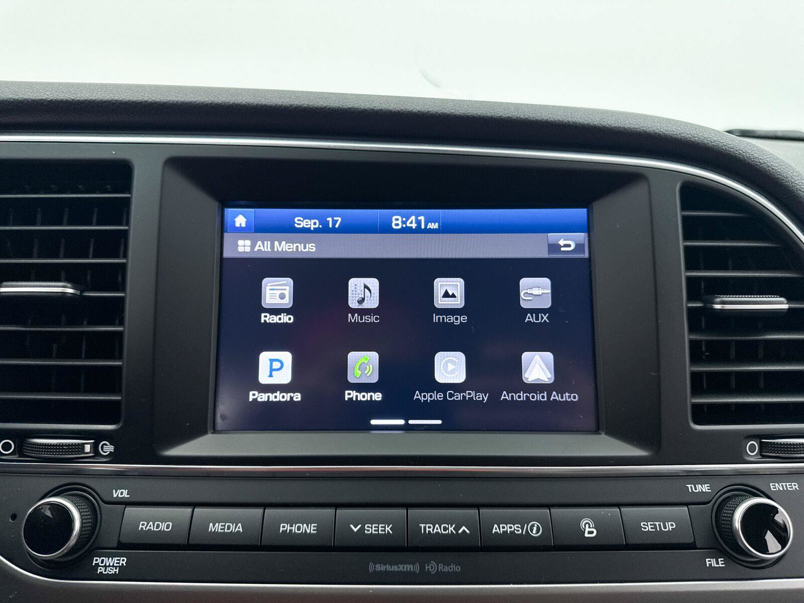 Used 2017 Hyundai Elantra Limited FWD image 22