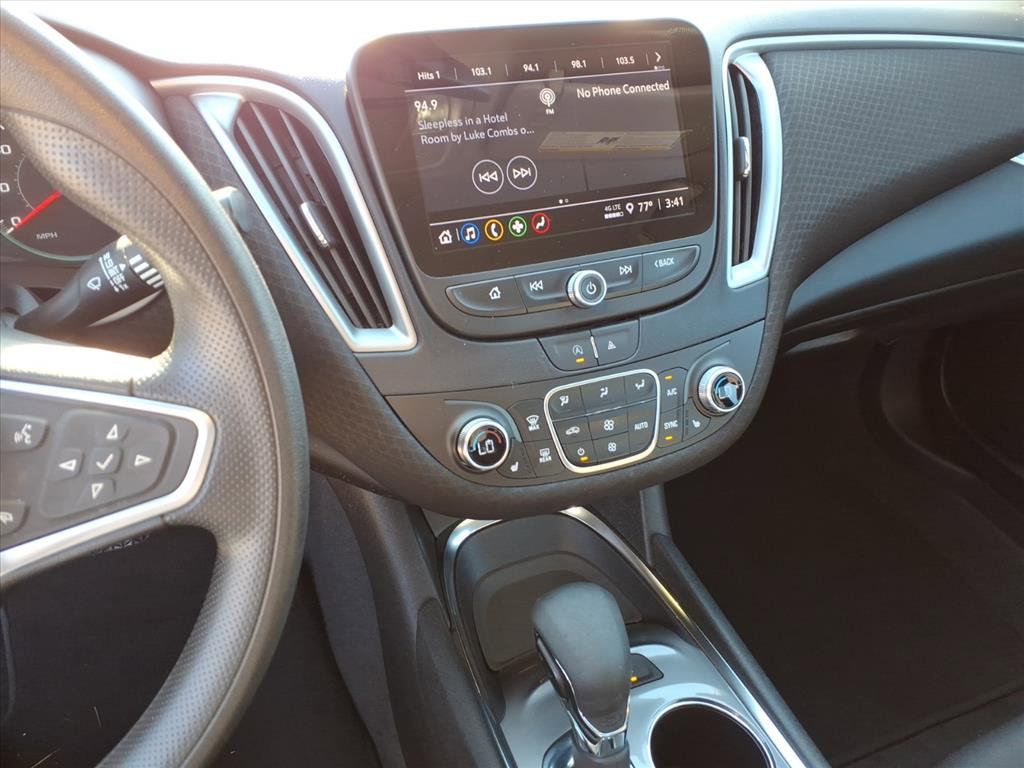 Used 2024 Chevrolet Malibu LT FWD image 21