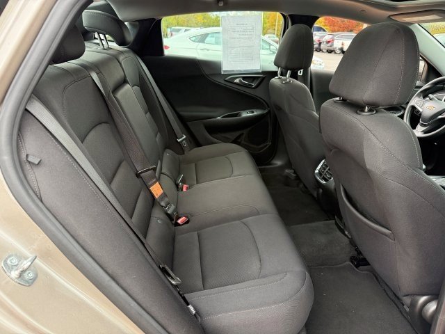 Used 2024 Chevrolet Malibu LT image 18
