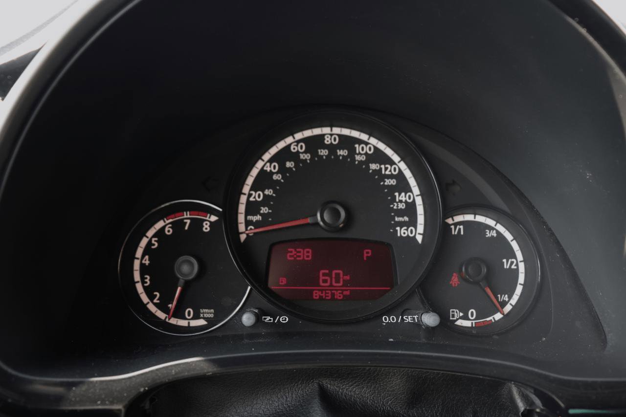 Used 2013 Volkswagen Beetle 2.5 image 19