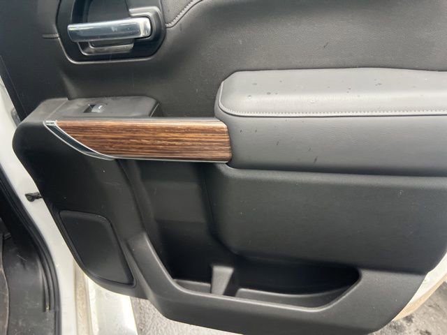 Used 2022 Chevrolet Silverado 1500 High Country w/ Technology Package AWD/4WD image 21