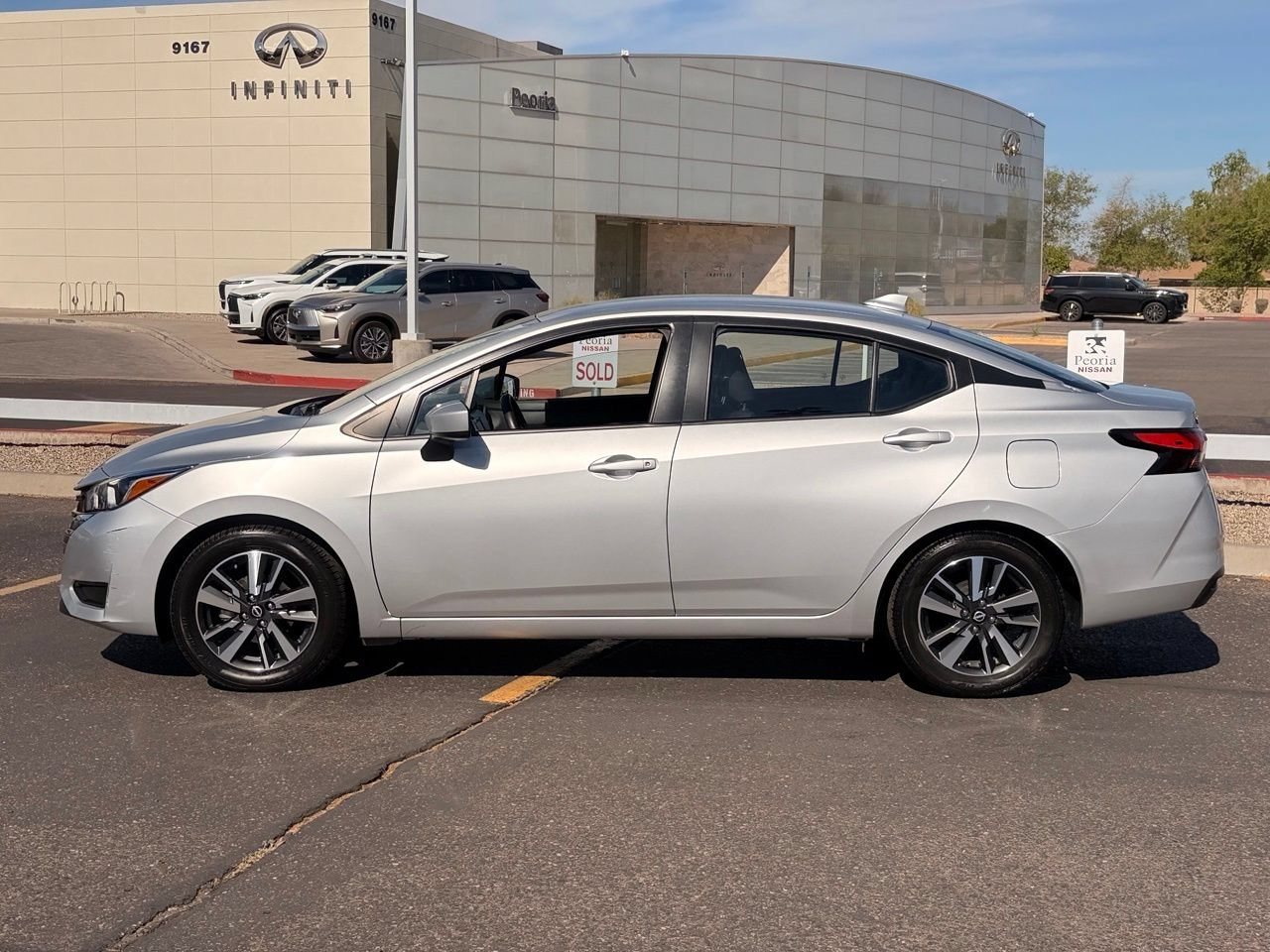 Certified 2024 Nissan Versa SV FWD image 3