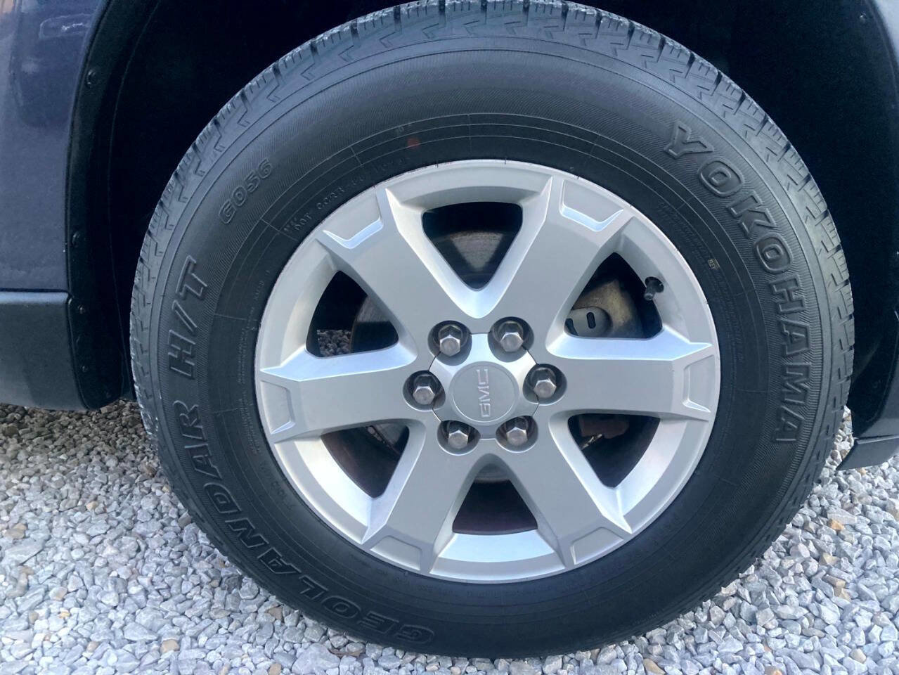 Used 2014 GMC Acadia SLE image 26