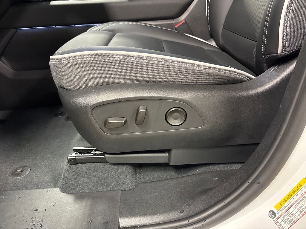 New 2026 GMC Sierra EV Elevation image 24