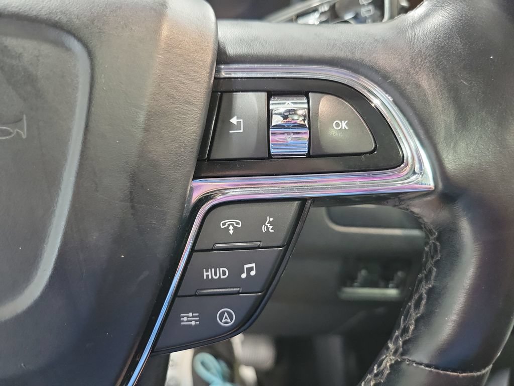 Used 2024 Lincoln Navigator L Reserve AWD/4WD image 40