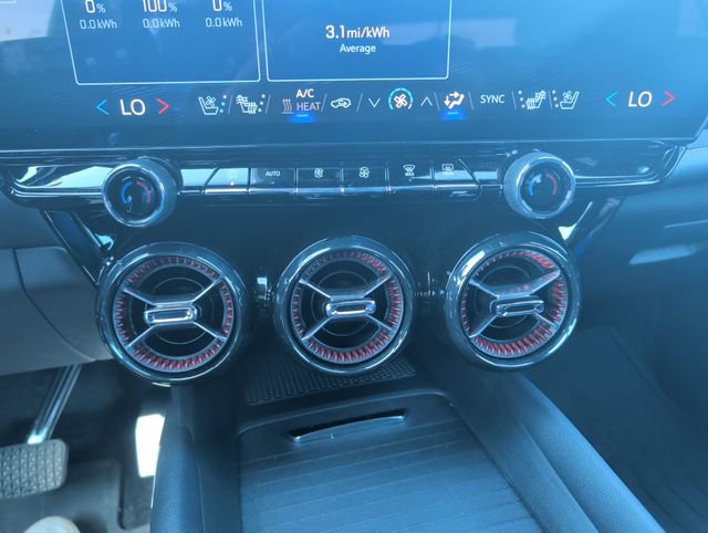 Used 2025 Chevrolet Blazer EV RS AWD/4WD image 18