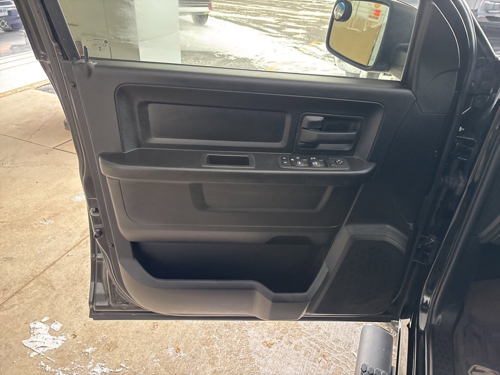 Used 2023 RAM 1500 Express w/ Wheel & Sound Group image 6