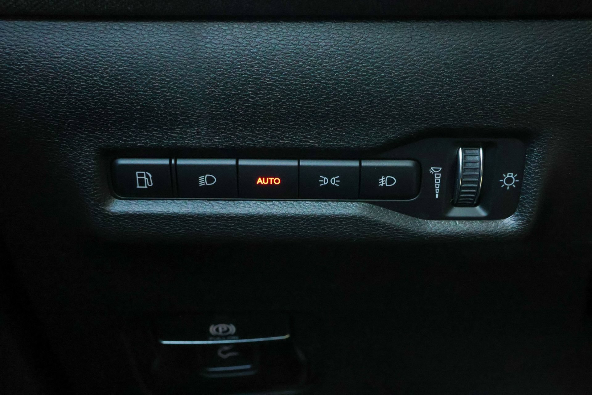 New 2026 Jeep Cherokee Laredo AWD/4WD image 28