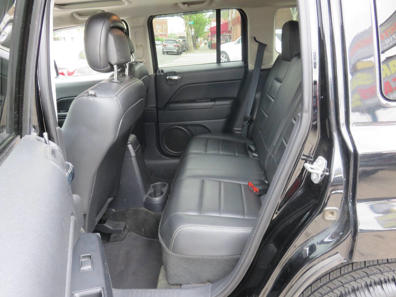 Used 2016 Jeep Patriot High Altitude AWD/4WD image 19