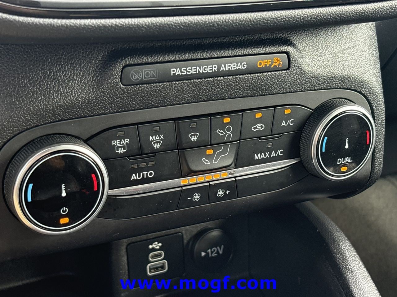 Used 2025 Ford Escape ST-Line FWD image 5