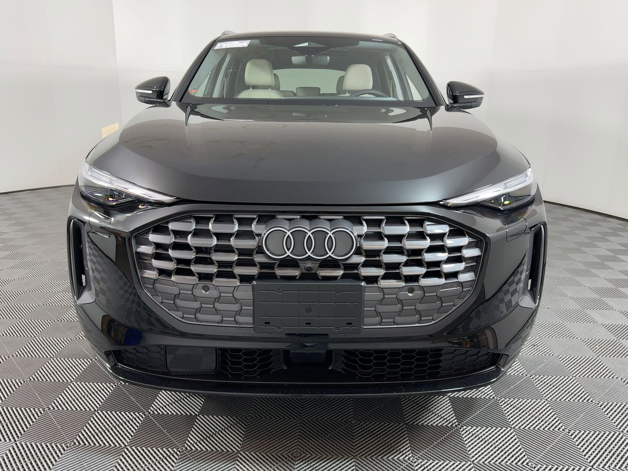 New 2025 Audi Q5 Premium Plus image 4