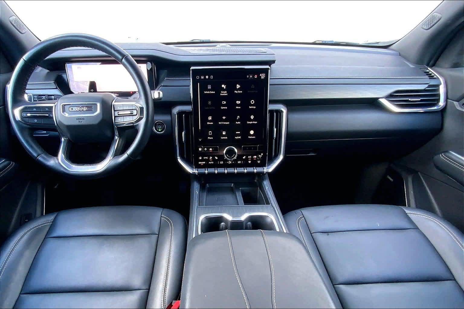 Used 2024 GMC Acadia Elevation w/ Luxury Package FWD image 10