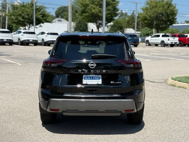 Used 2024 Nissan Rogue SL AWD/4WD image 6
