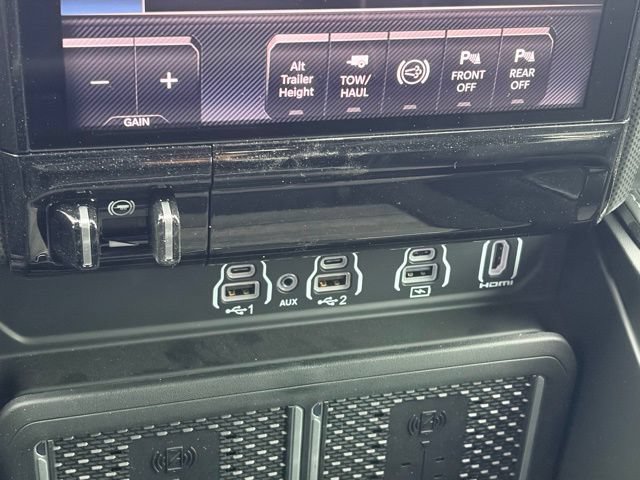 New 2026 RAM 3500 Limited AWD/4WD image 25