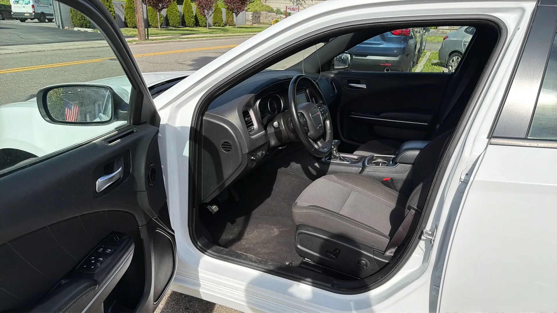 Used 2022 Dodge Charger SXT RWD image 22