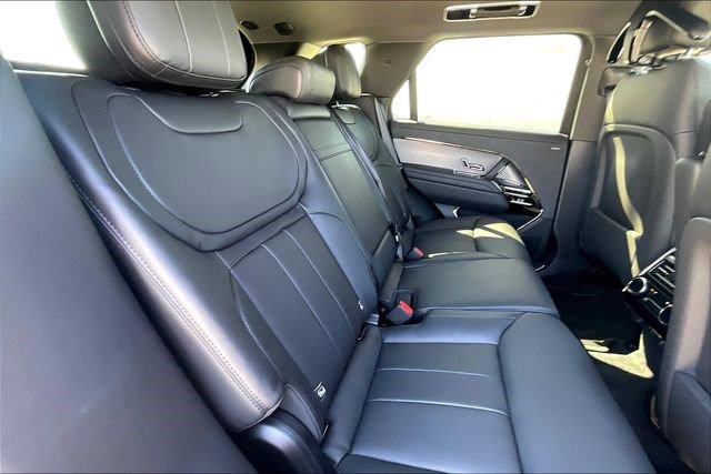 New 2025 Land Rover Range Rover Sport SE image 11