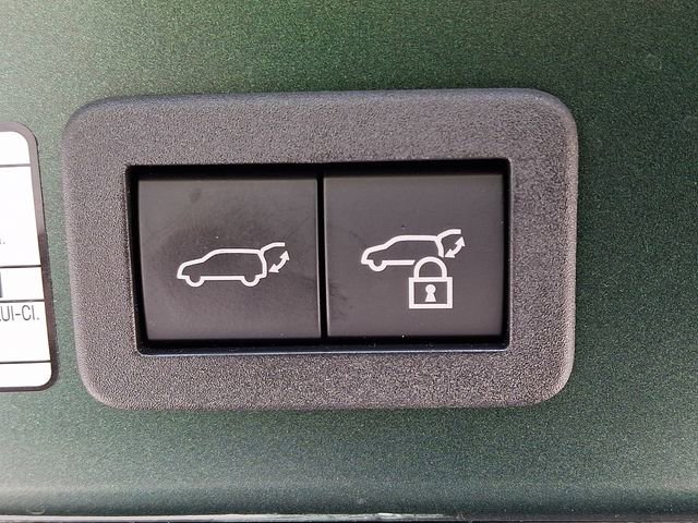 Used 2023 Toyota Corolla Cross XLE w/ Convenience Package AWD/4WD image 27