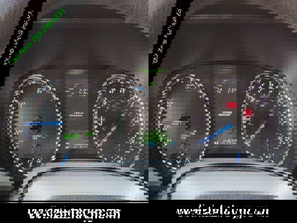 Used 2022 Toyota RAV4 XLE w/ Convenience Package image 29