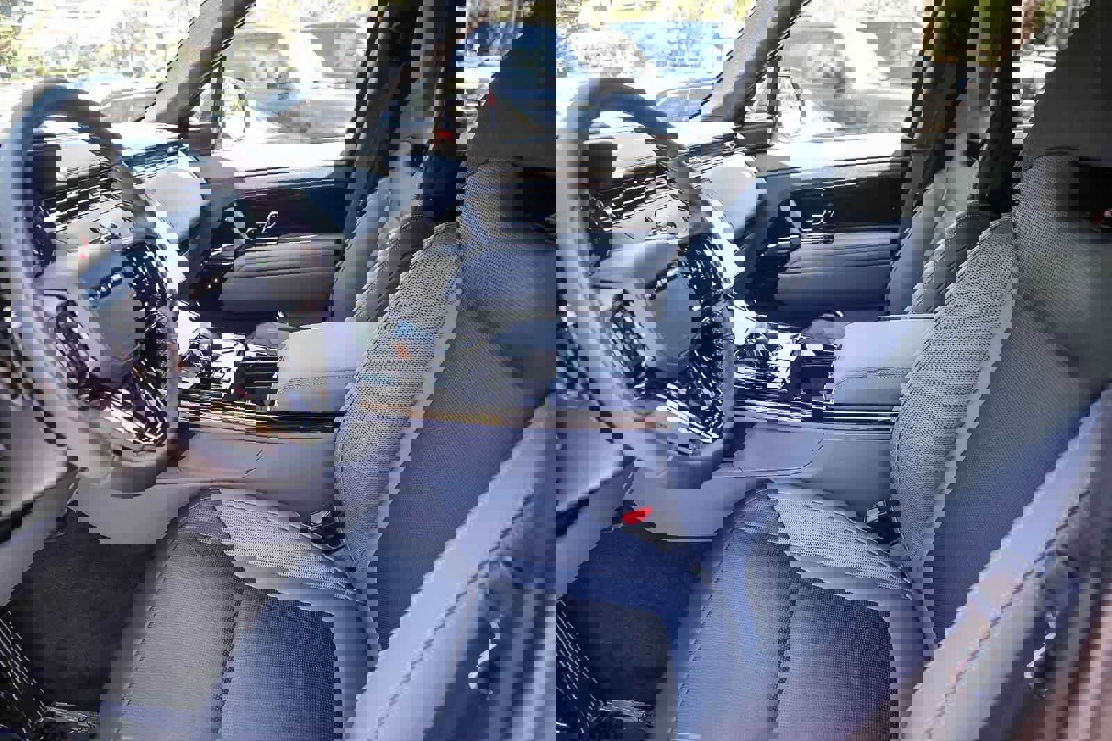 New 2025 Land Rover Range Rover Sport SV Edition Two image 24