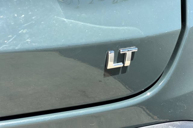 Used 2025 Chevrolet Trax LT FWD image 36