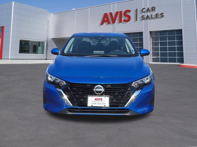 Used 2025 Nissan Sentra SV FWD image 2
