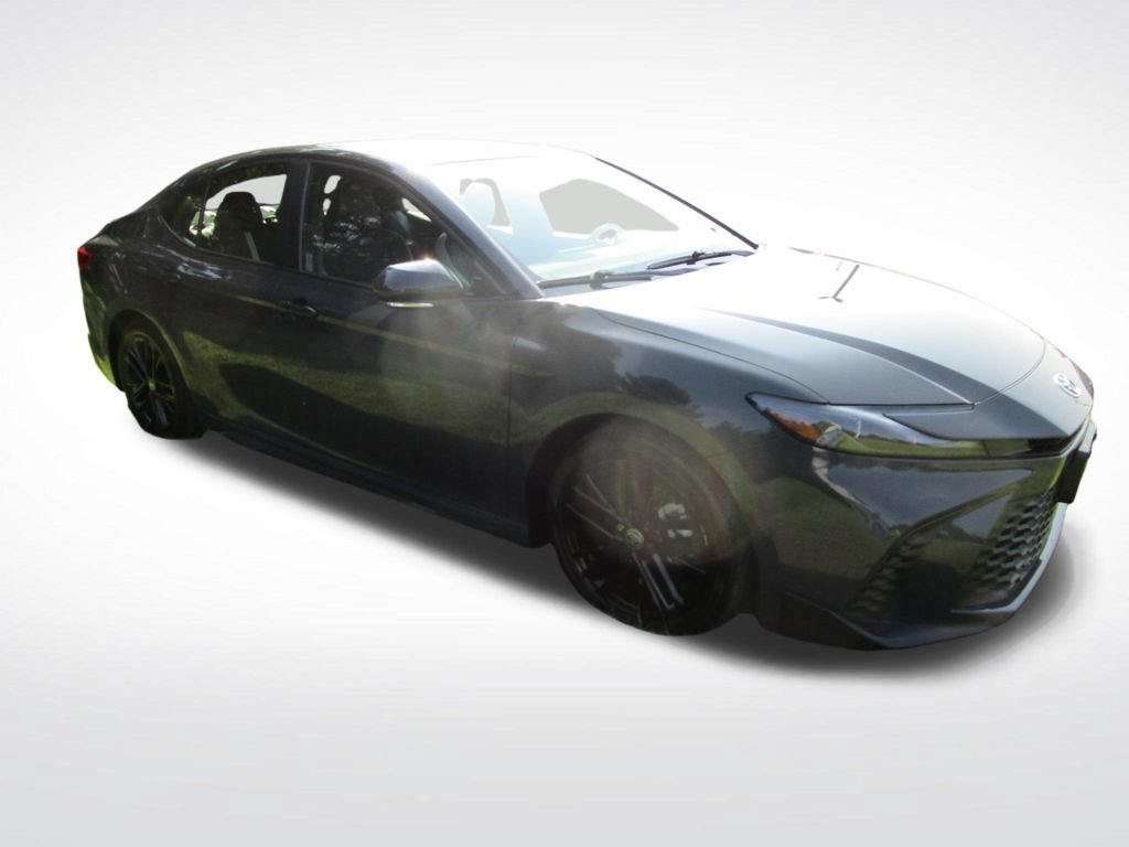 Used 2025 Toyota Camry SE FWD image 6