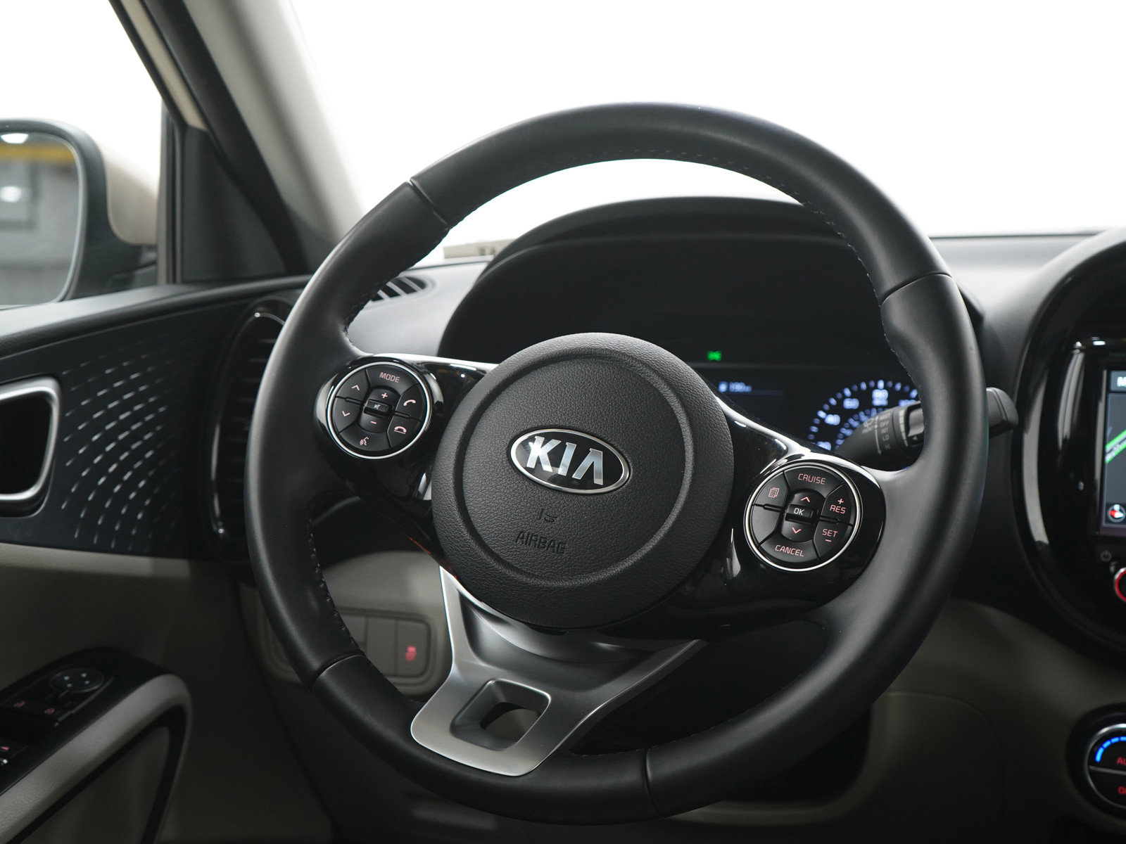 Used 2020 Kia Soul EX FWD image 14