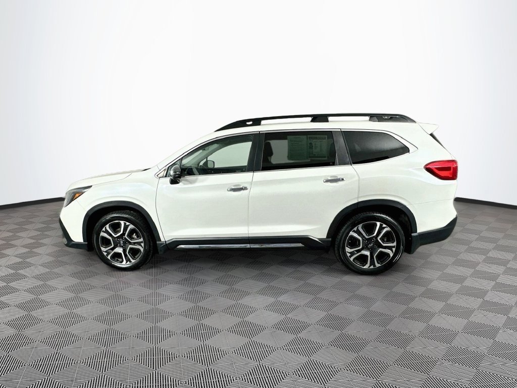 Used 2023 Subaru Ascent Touring AWD/4WD image 6