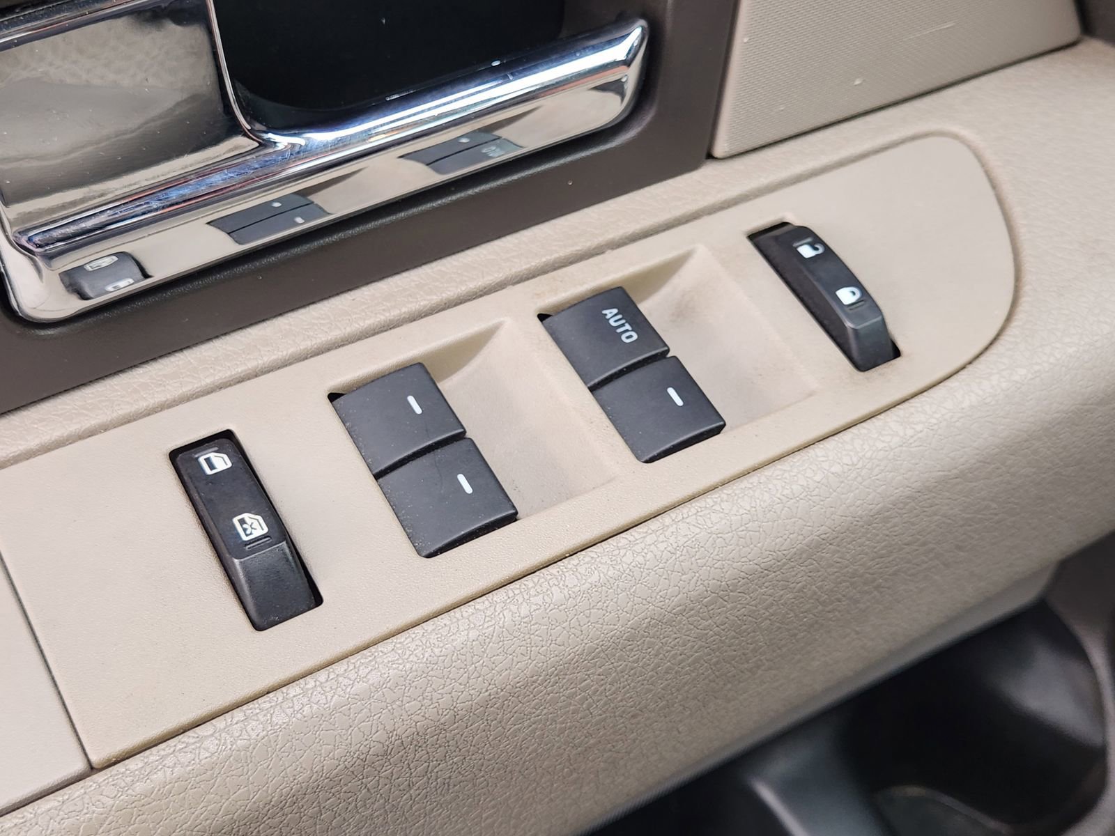 Used 2010 Ford F150 XLT AWD/4WD image 24