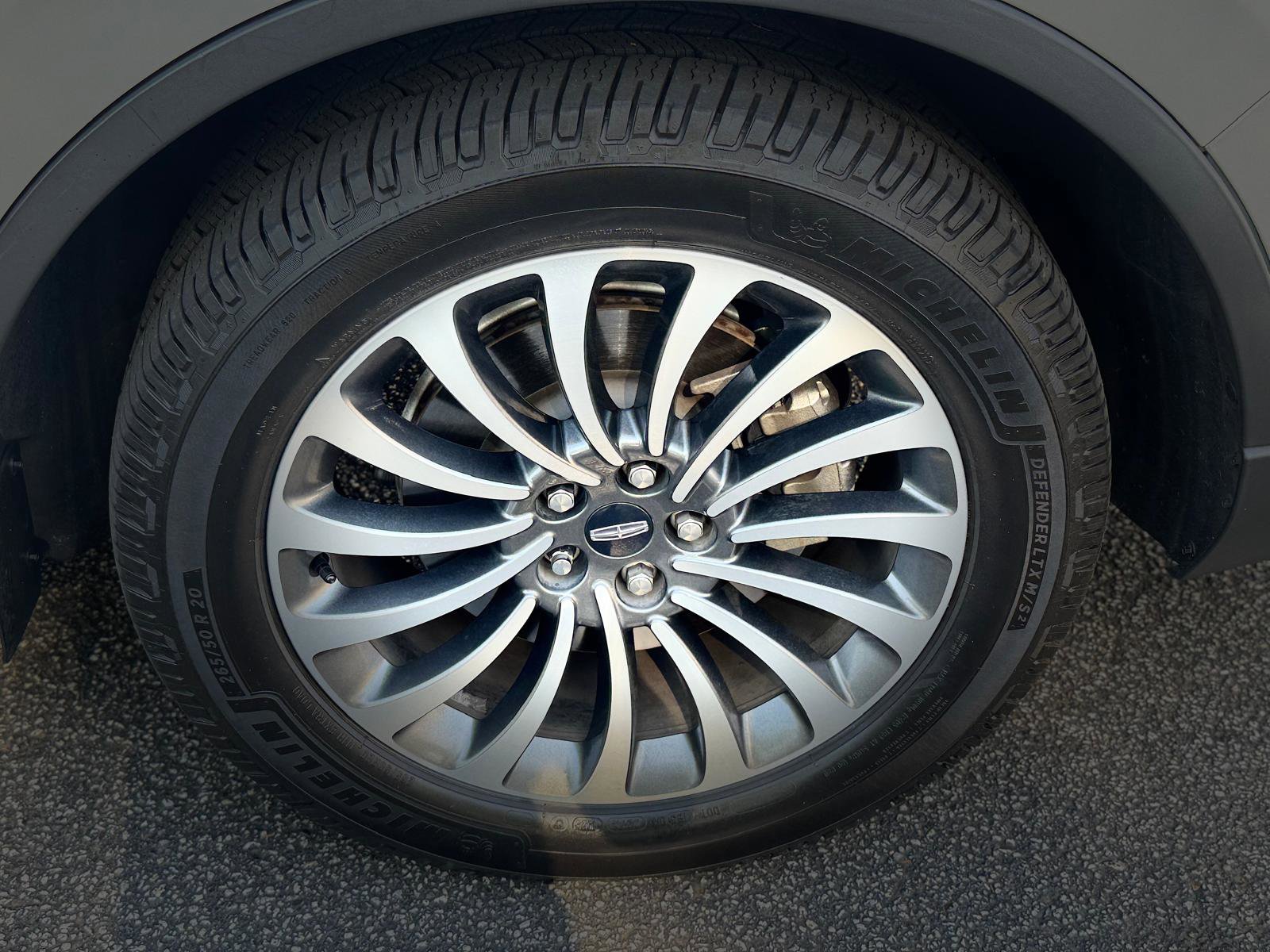 Used 2021 Lincoln Aviator Reserve w/ Equipment Group 201A AWD/4WD image 25