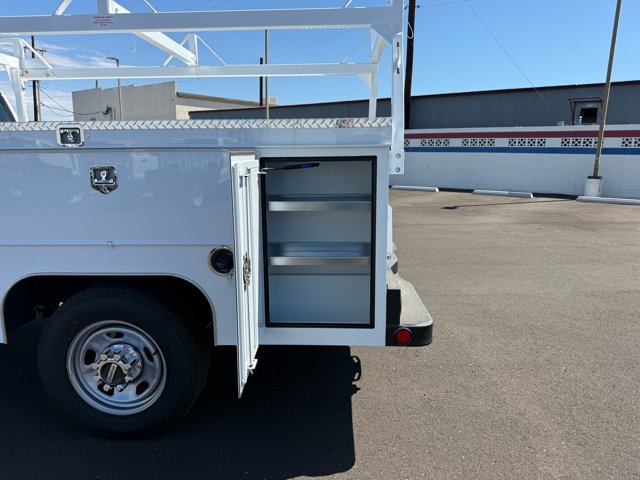 New 2026 Ford F350 XL w/ XL Chrome Package RWD image 14