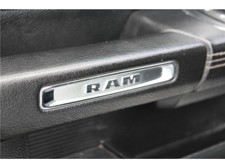 Used 2016 RAM 3500 Laramie AWD/4WD image 19