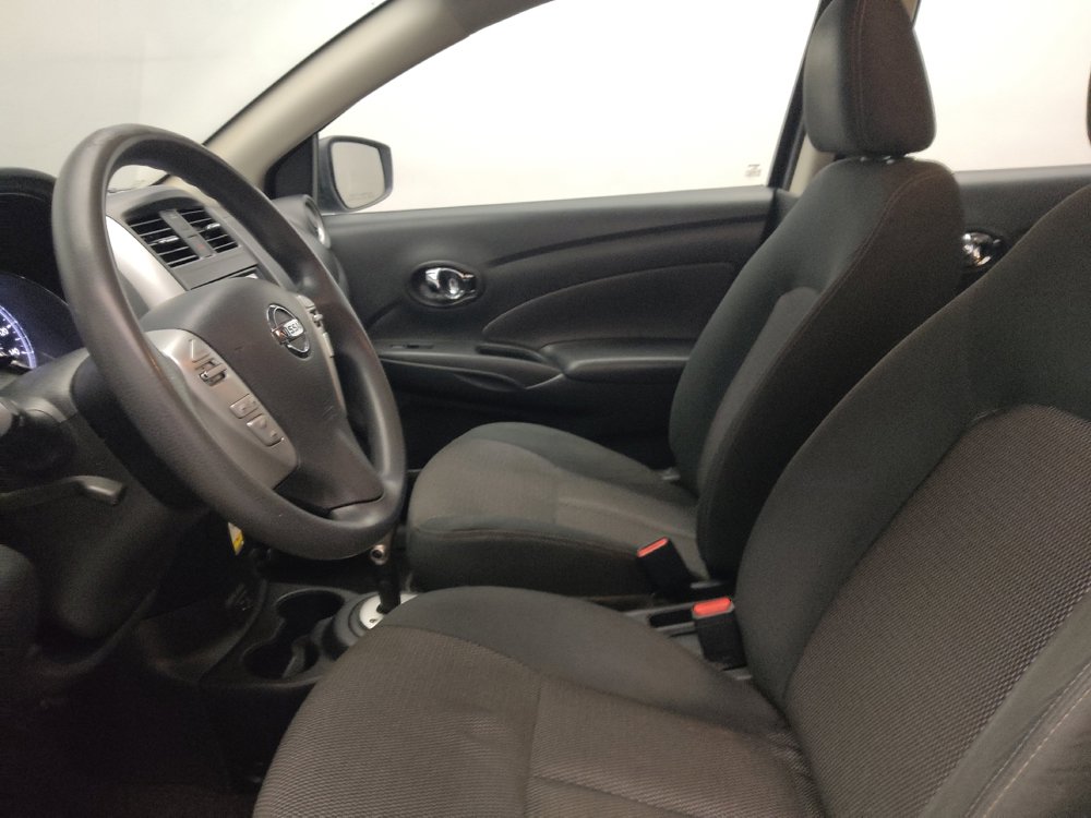 Used 2019 Nissan Versa SV FWD image 17