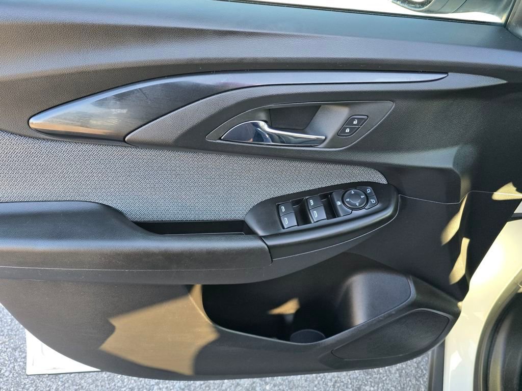 Used 2023 Chevrolet TrailBlazer LT image 10