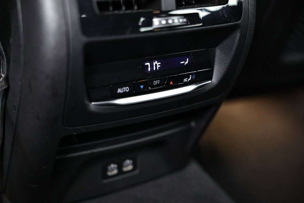 Used 2025 BMW X4 xDrive30i w/ Premium Package image 29