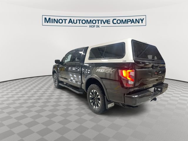 Used 2021 Nissan Titan PRO-4X w/ Pro-4x Convenience Package AWD/4WD image 6