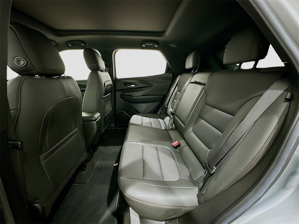 Used 2023 Chevrolet TrailBlazer RS w/ Sun and Liftgate Package image 26