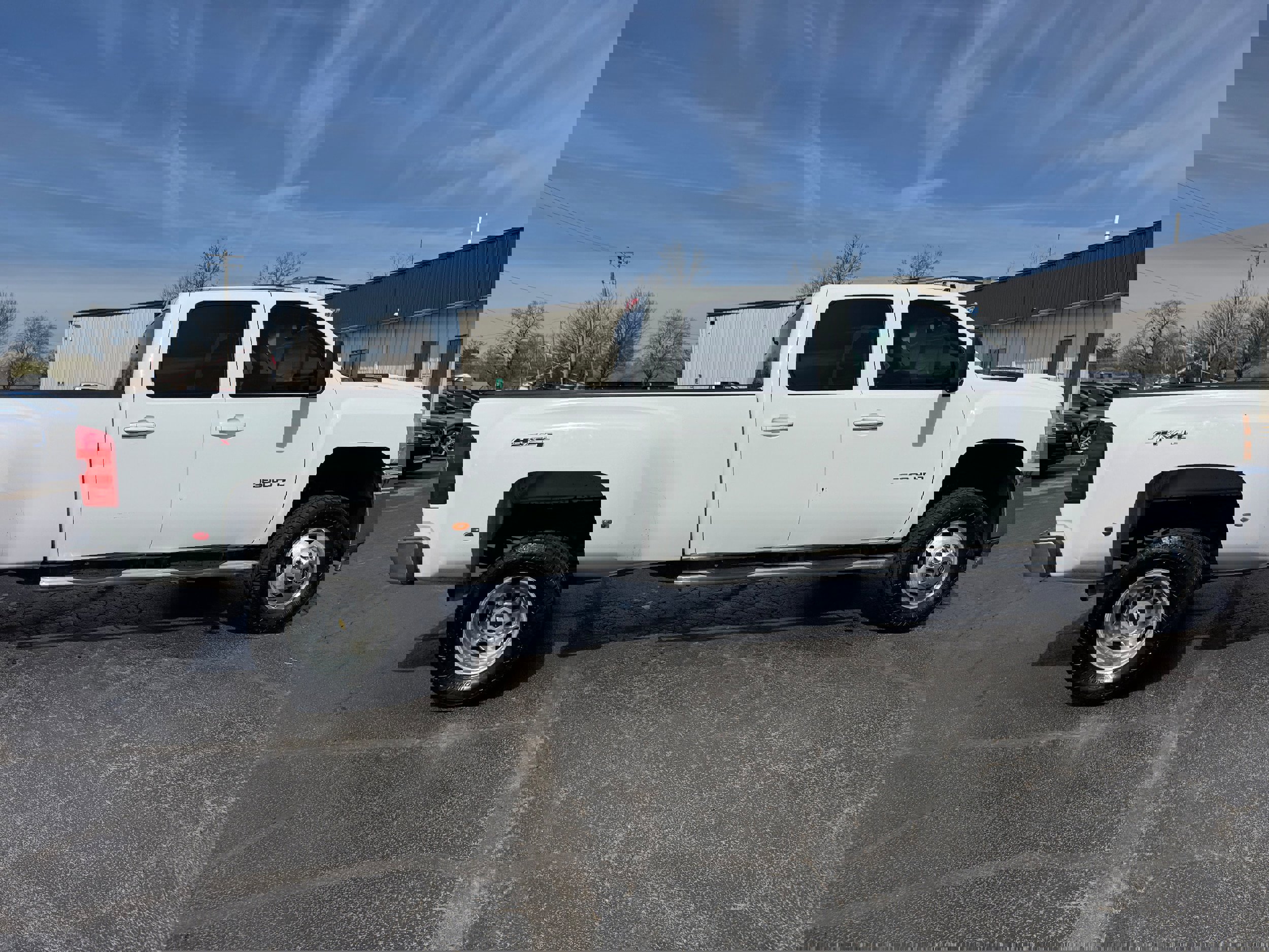Used 2014 Chevrolet Silverado 3500 LTZ w/ LTZ Plus Package image 6