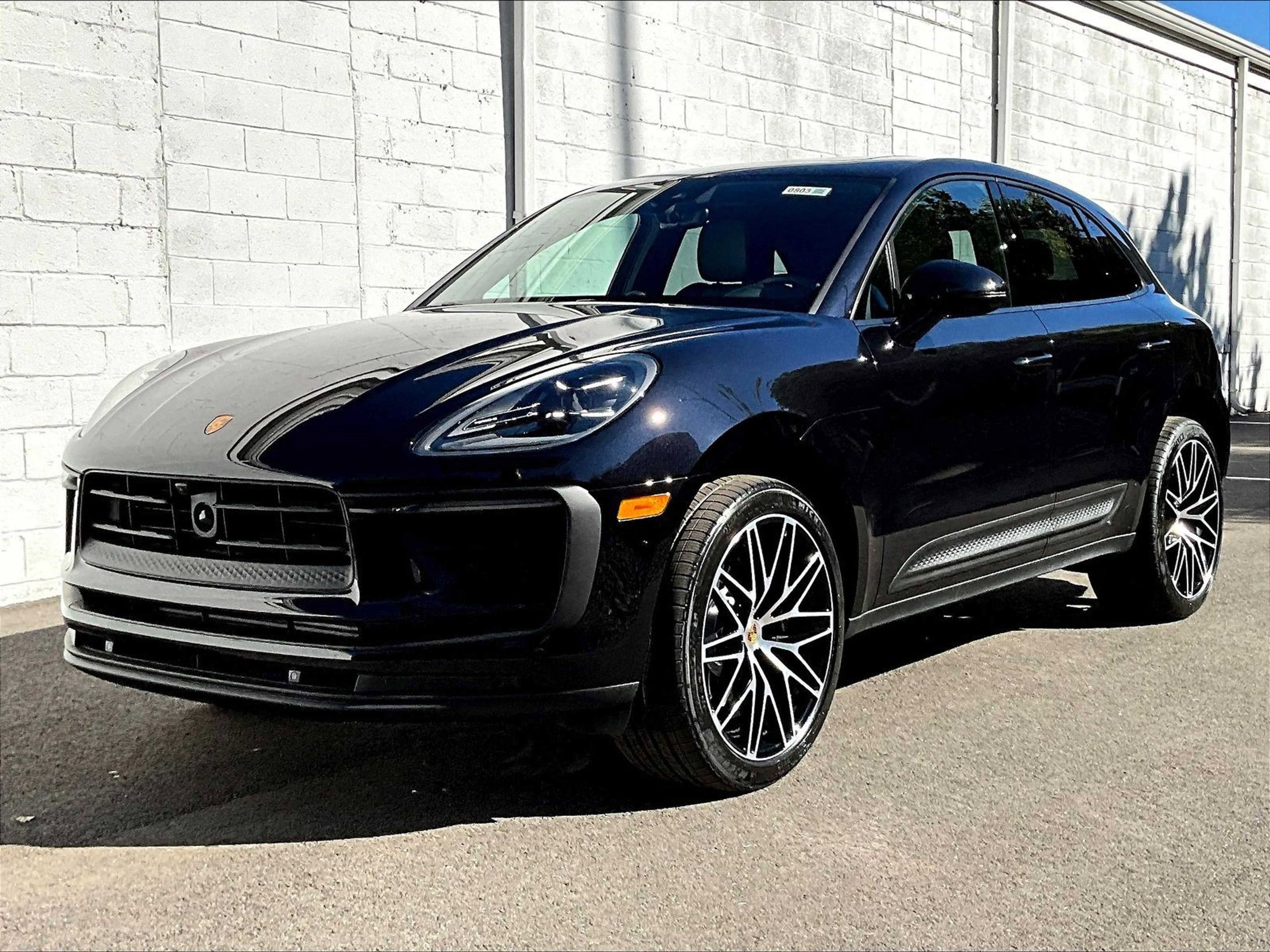 New 2026 Porsche Macan image 1