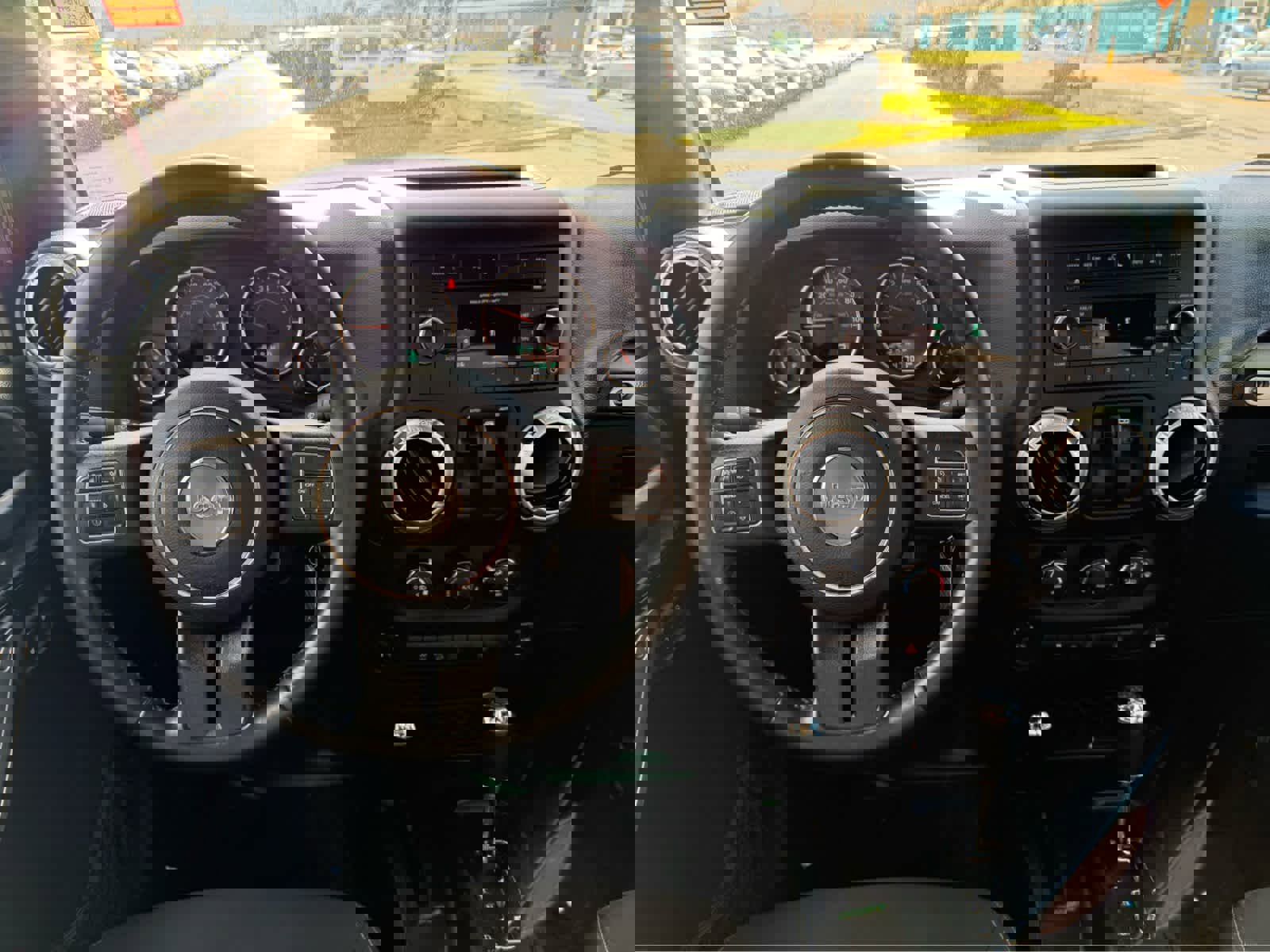 Used 2018 Jeep Wrangler Sahara w/ Connectivity Group image 15