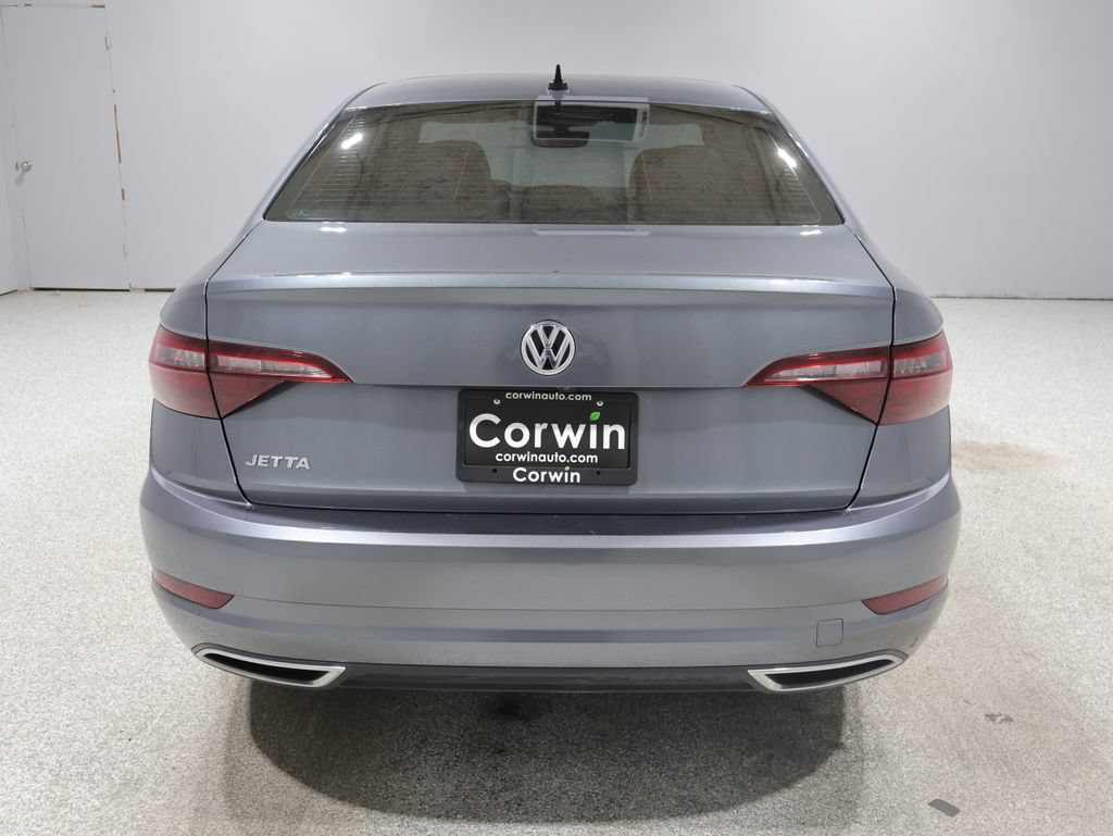 Used 2020 Volkswagen Jetta R-Line w/ R-Line Cold Weather Package FWD video 3