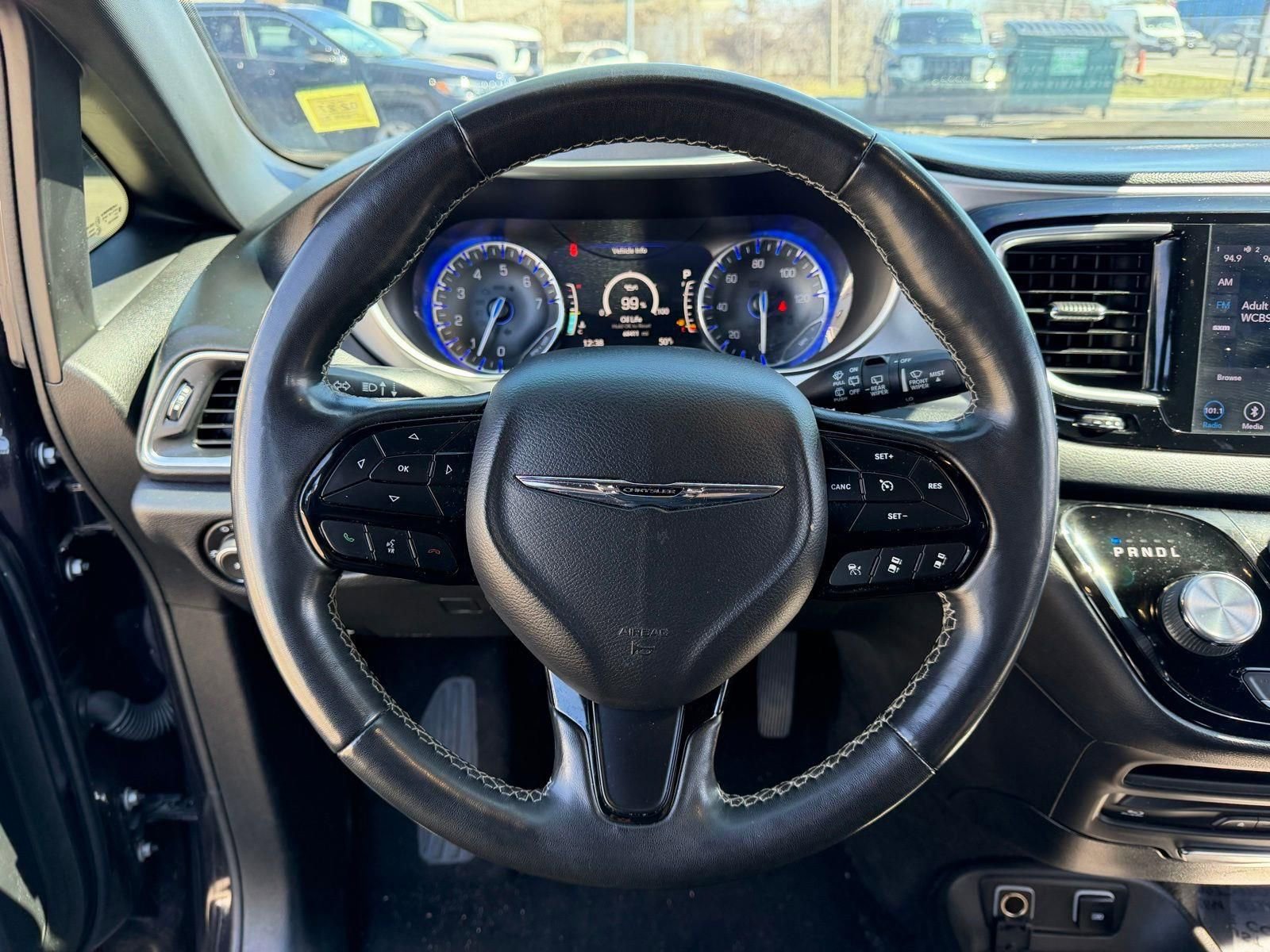 Used 2019 Chrysler Pacifica Touring-L Plus w/ Advanced Safetytec Group image 33