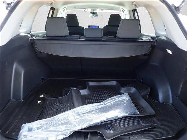 Certified 2025 Toyota RAV4 XLE AWD/4WD image 8