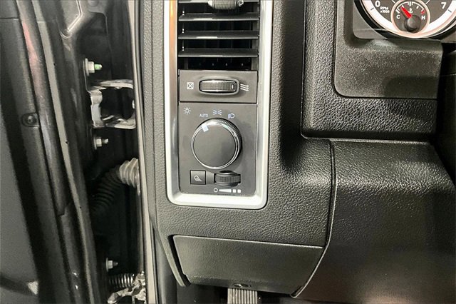 Used 2023 RAM 1500 Classic SLT image 17